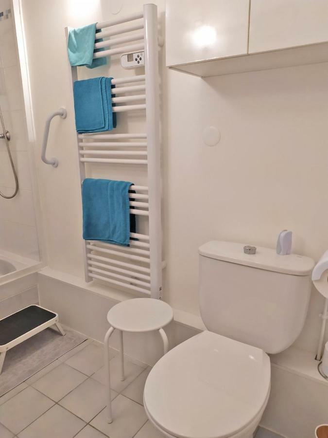 A Lovely Nest บุสซี-แซ็ง-ฌอร์ฌ ภายนอก รูปภาพ